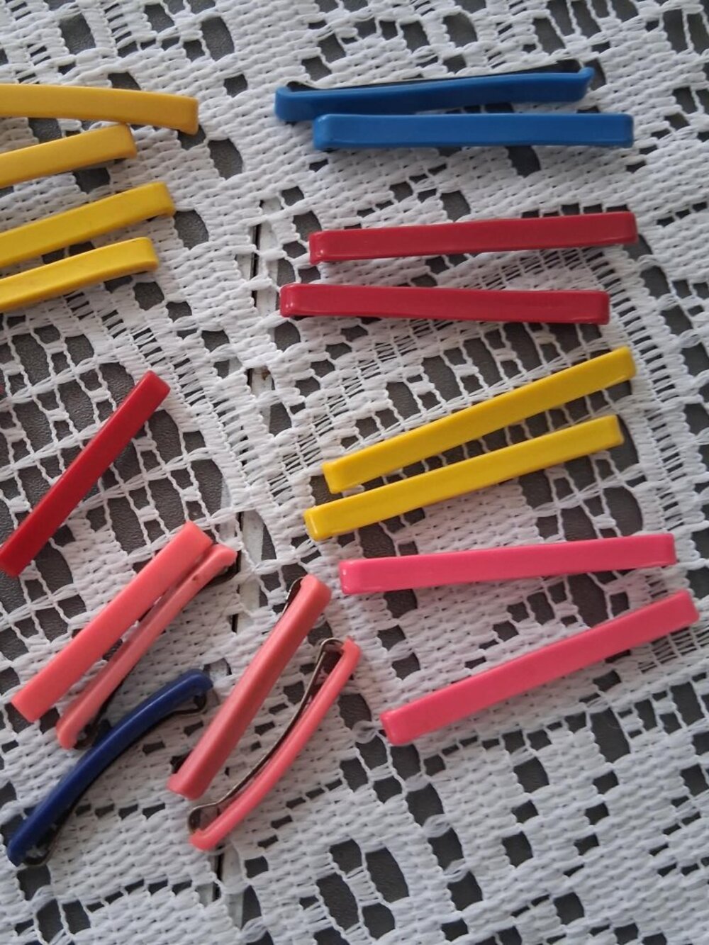 Plastic Thin Hair Barrettes